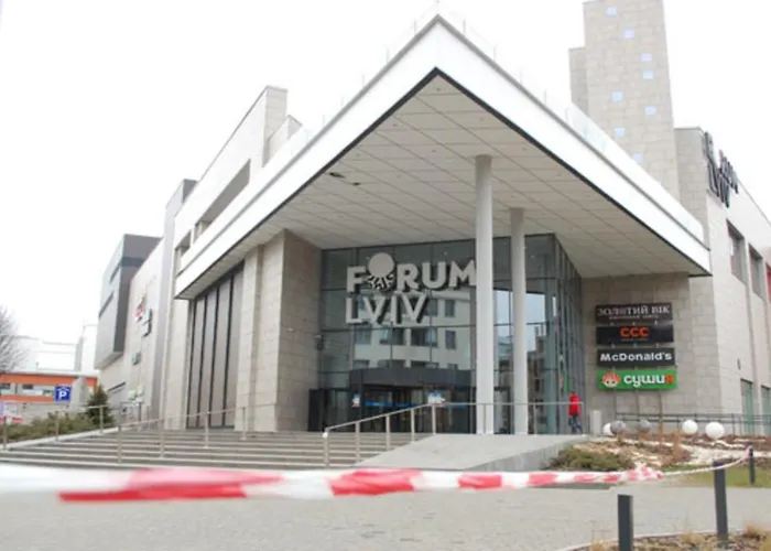 смарт з ремонтом в центрі біля клубу Malevich Apartamento Leópolis